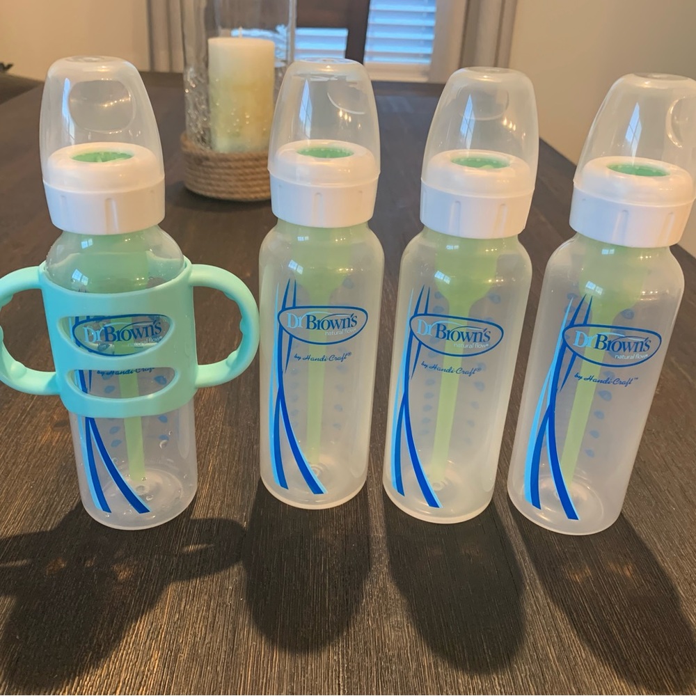 Dr Browns Anti Colic Bottles/any size nipples